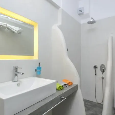 Elena * Agia Anna (Naxos)