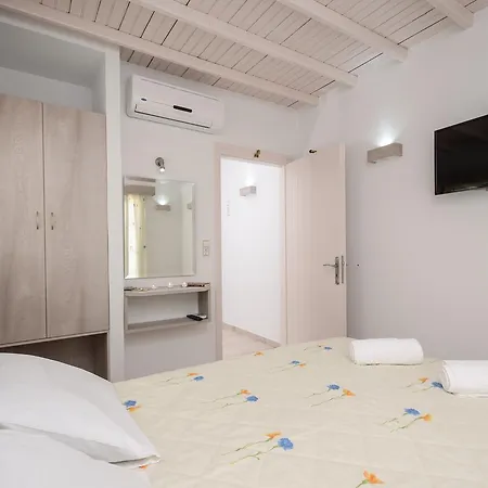 דירה Elena Agia Anna (Naxos)